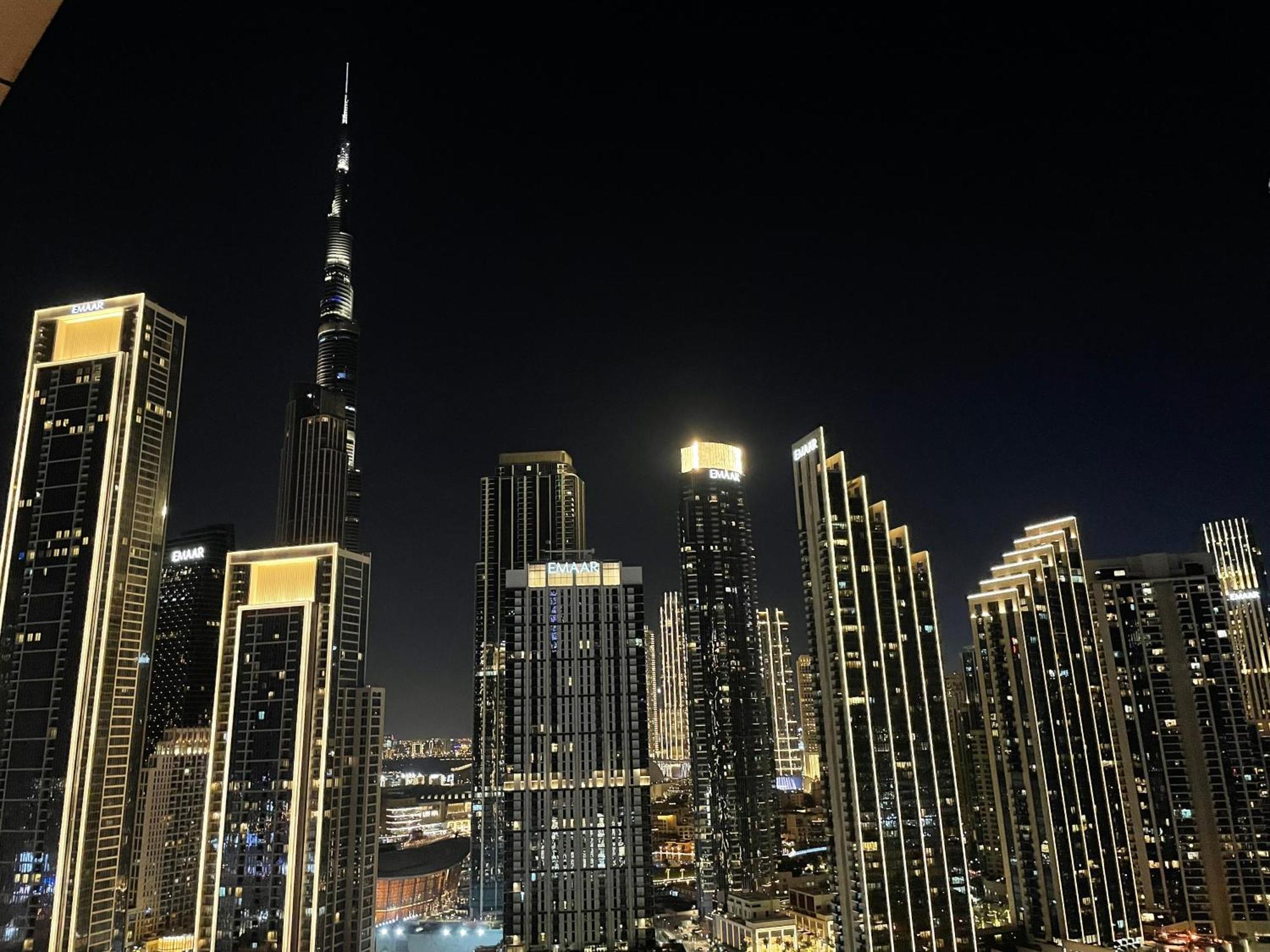 Apartamento Burj Khalifa Views 2Br With Infinity Pool Downtown Dubái Exterior foto
